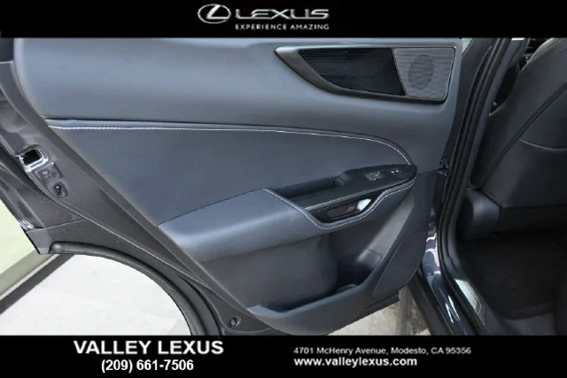2026 Lexus NX 350 - Photo 18