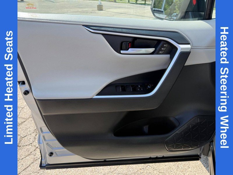 Used 2025 Silver Sky Metallic Toyota Limited image 19
