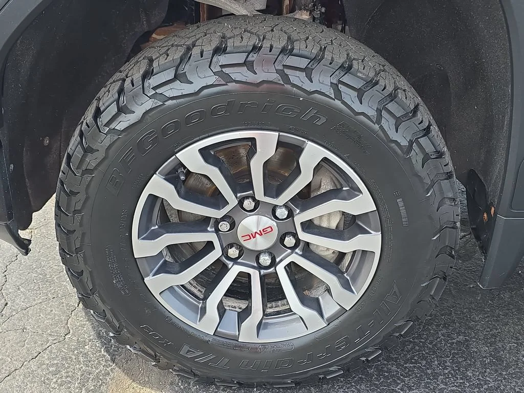 Used 2020 ONYX BLACK GMC AT4 image 35