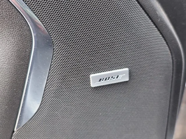 Used 2022 White Chevrolet LT image 15
