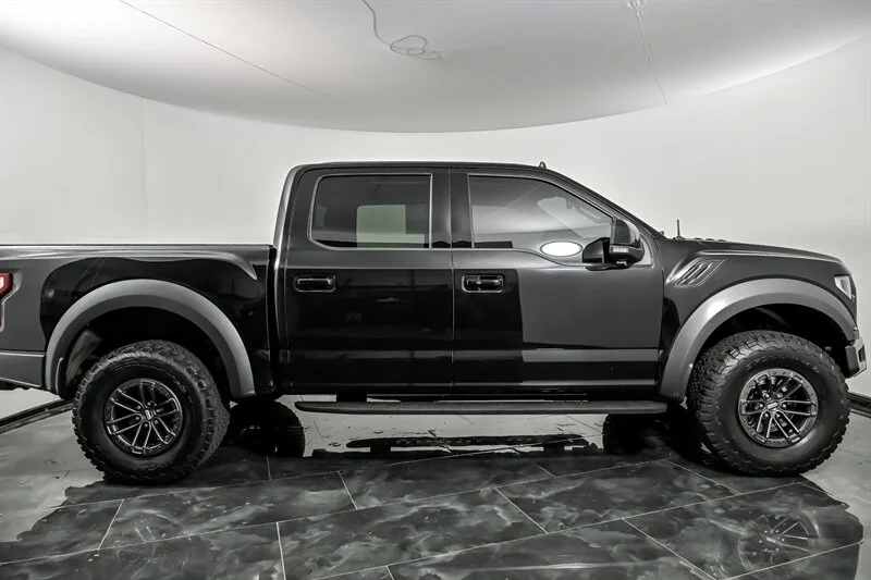 Used 2020 Agate Black Ford Raptor image 9