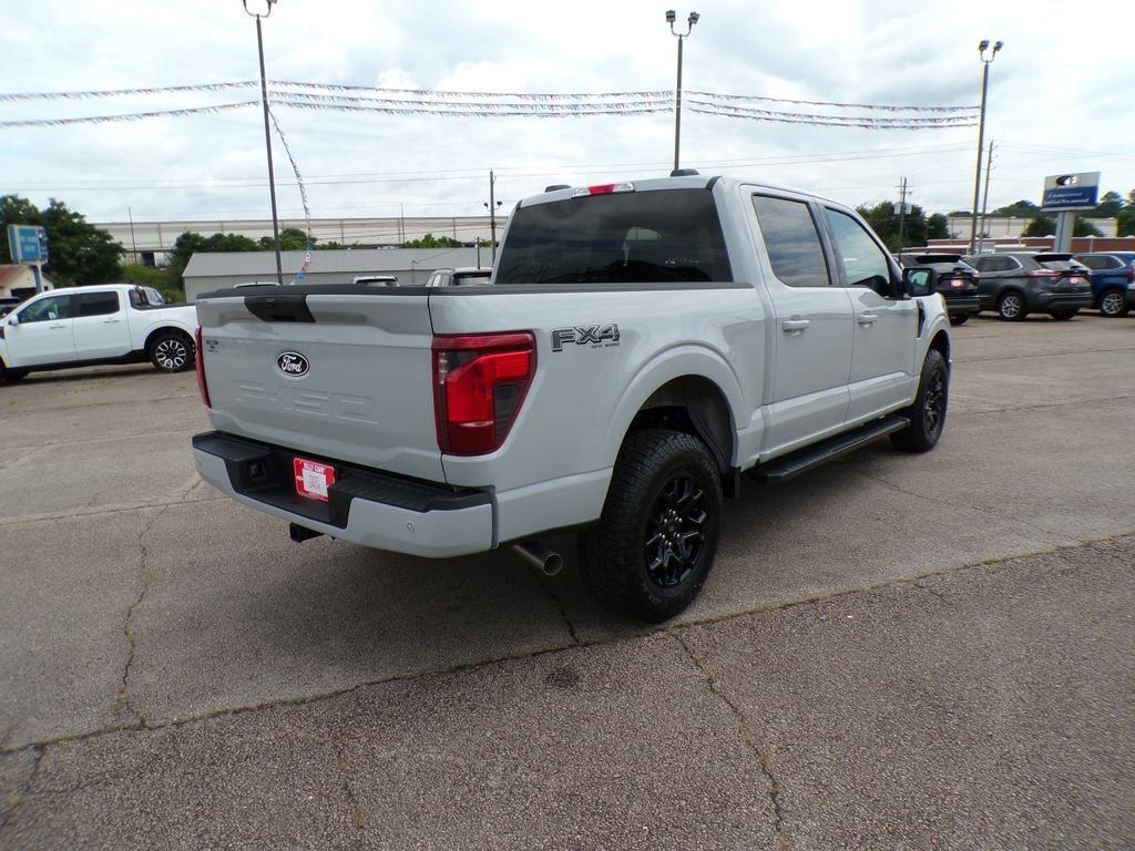 New 2026 Avalanche Ford XLT image 7