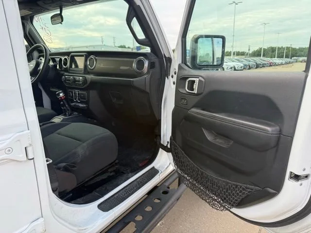 2018 Jeep All-New Wrangler Unlimited Sahara - Photo 23