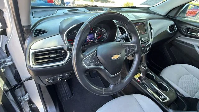 Used 2021 Silver Ice Metallic Chevrolet LT image 31