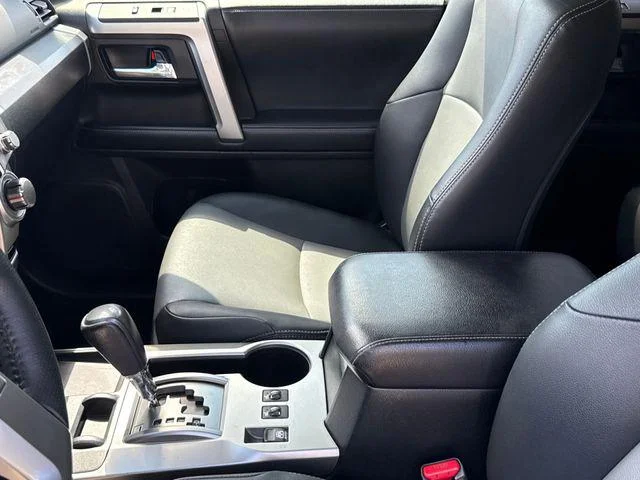 Certified Used 2020 ICE CAP Toyota SR5 Premium image 10