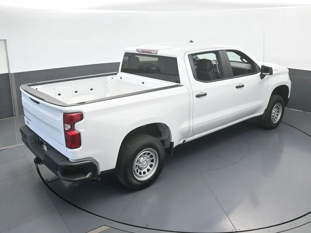 Used 2026 Summit White Chevrolet WT image 44