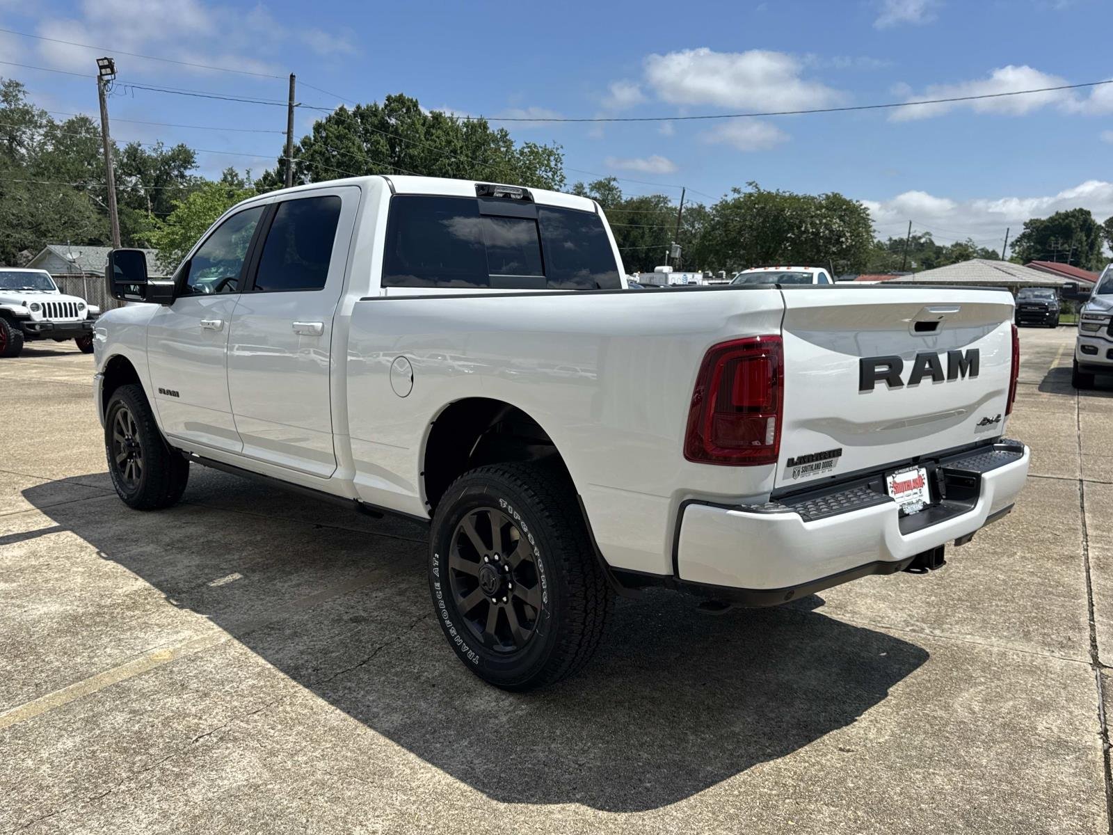 New 2026 Bright White Clear-Coat Exterior Paint RAM Laramie image 4
