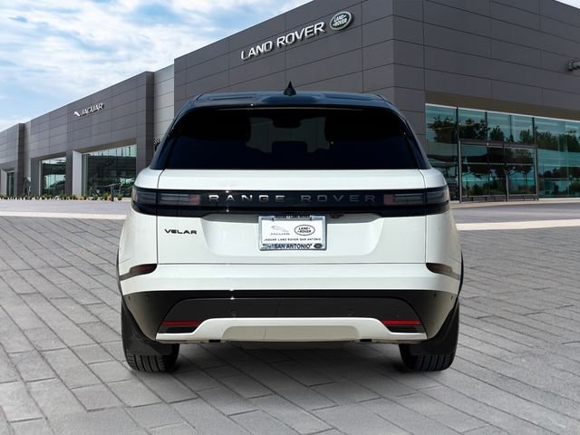 Certified Used 2026 White Land Rover Dynamic SE image 4