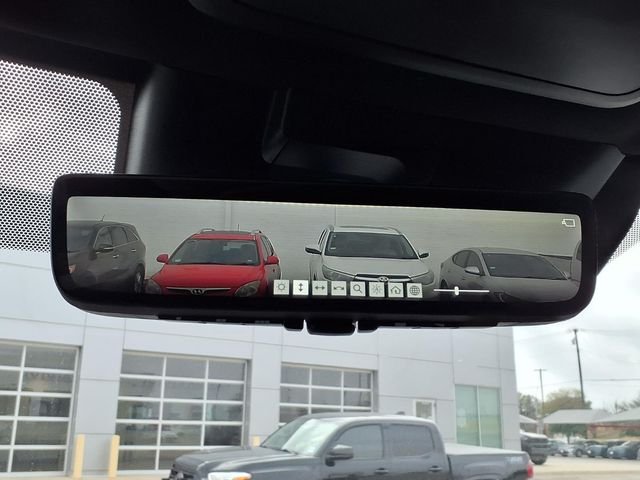 2025 Toyota Sequoia Platinum - Photo 14