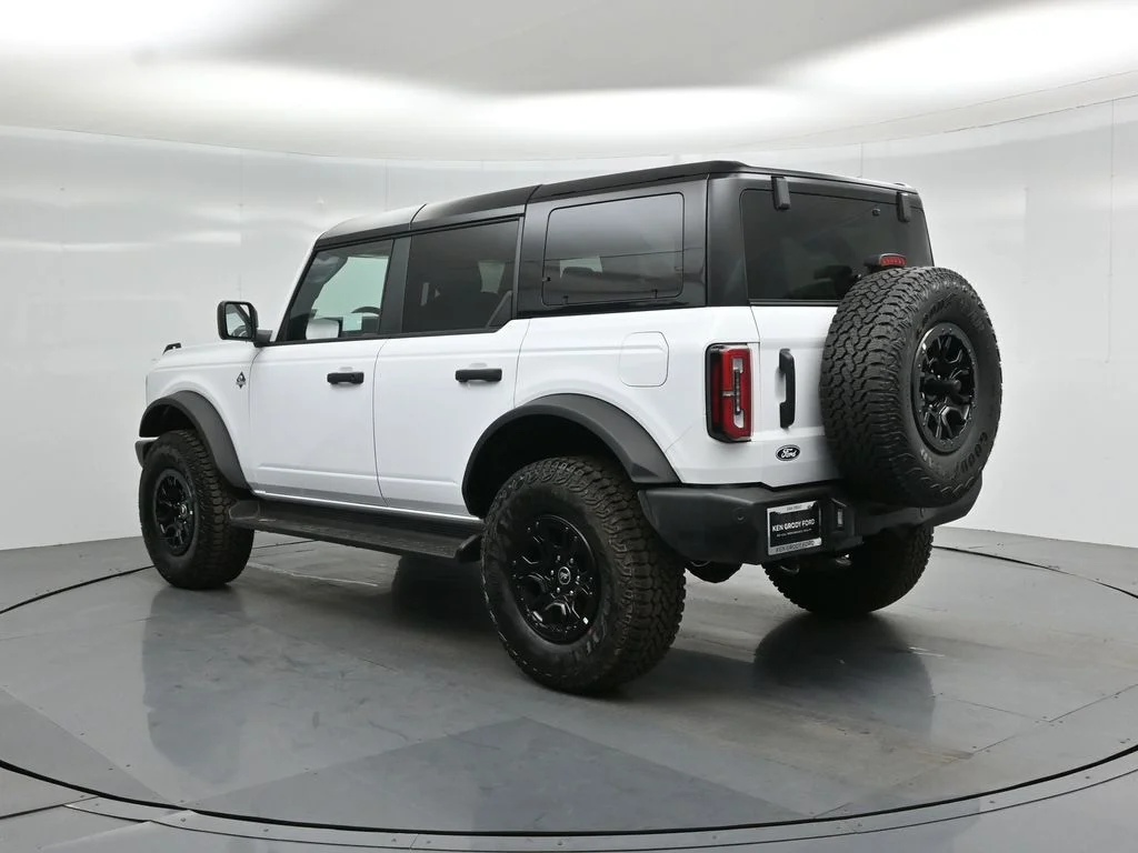 New 2026 Oxford White Ford Outer Banks image 6