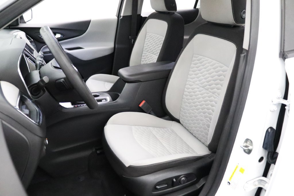 2020 Chevrolet Equinox LS - Photo 14