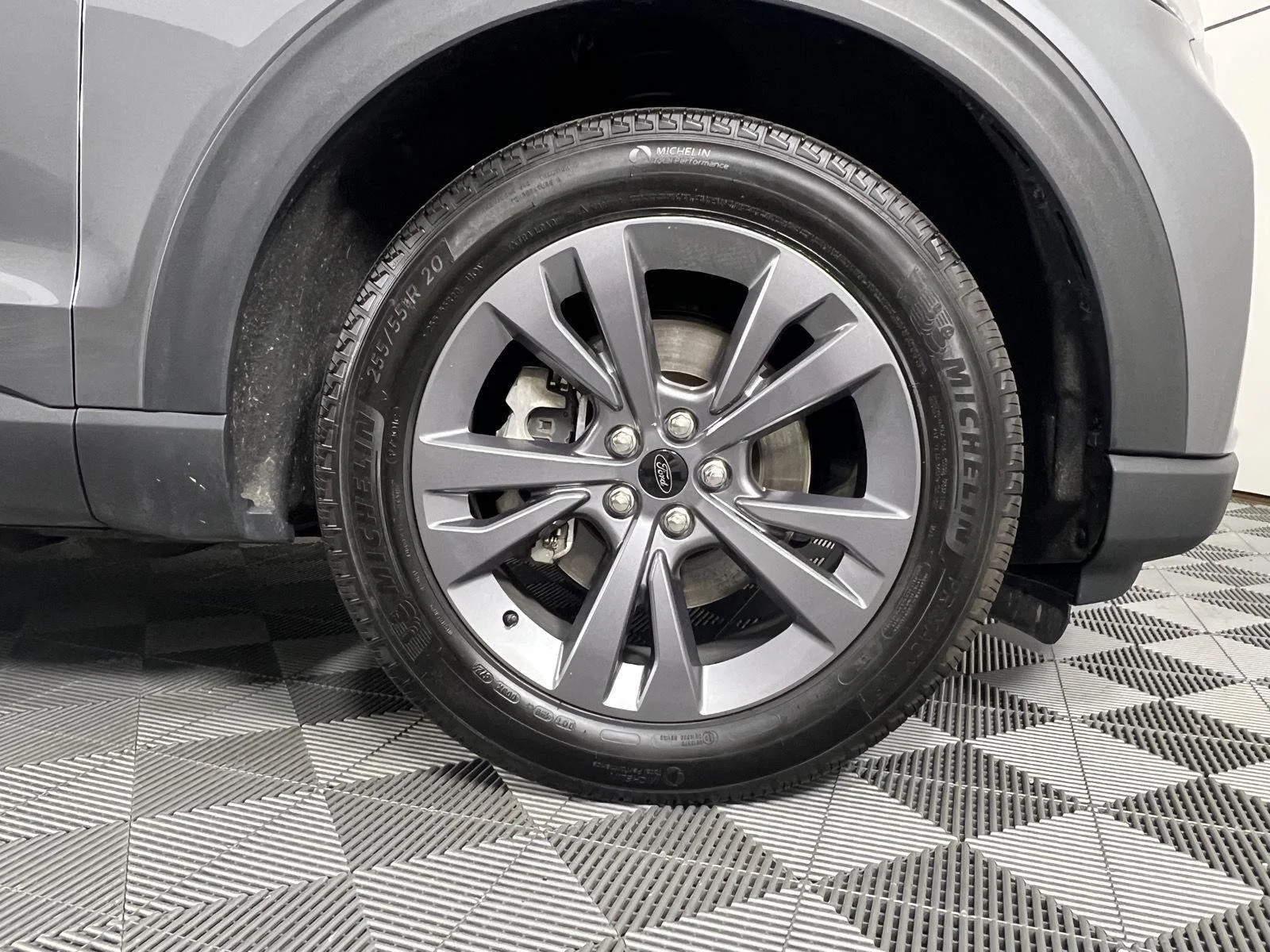 Used 2025 Carbonized Gray Ford Active image 12