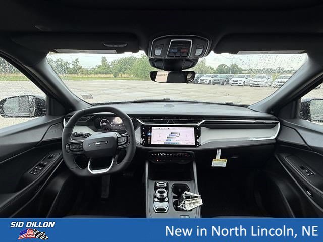 New 2026 Diamond Black Crystal Pearlcoat Jeep Laredo image 13