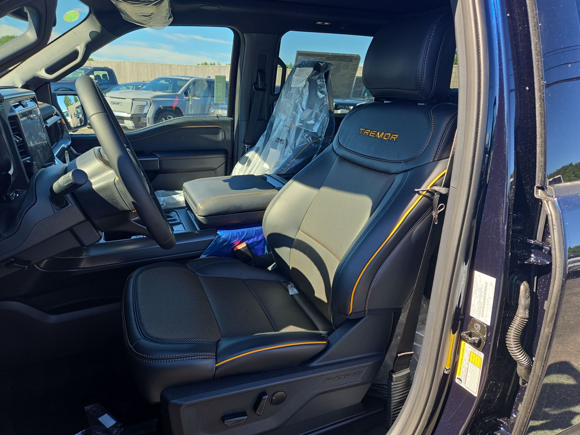 New 2026 Antimatter Blue Metallic Ford Tremor® image 6