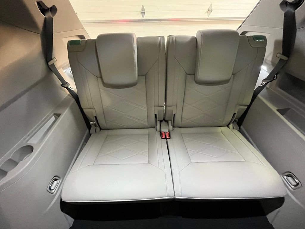 New 2026 White/off-white Volkswagen 2.0T SE w/Technology image 26