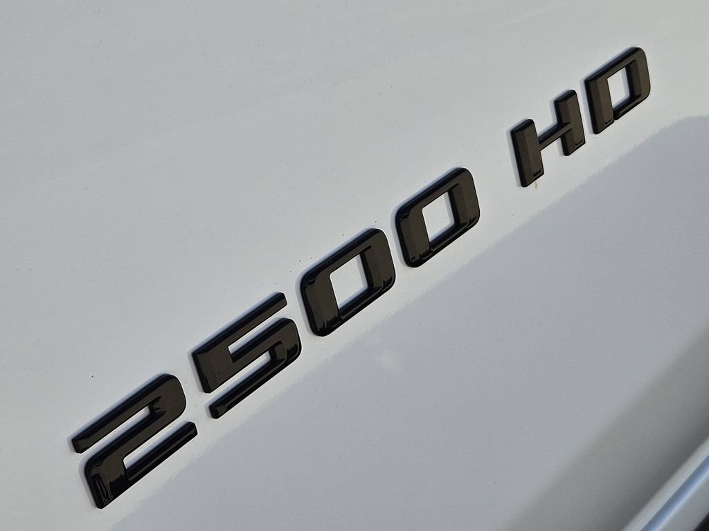 New 2026 Summit White Chevrolet LT image 7