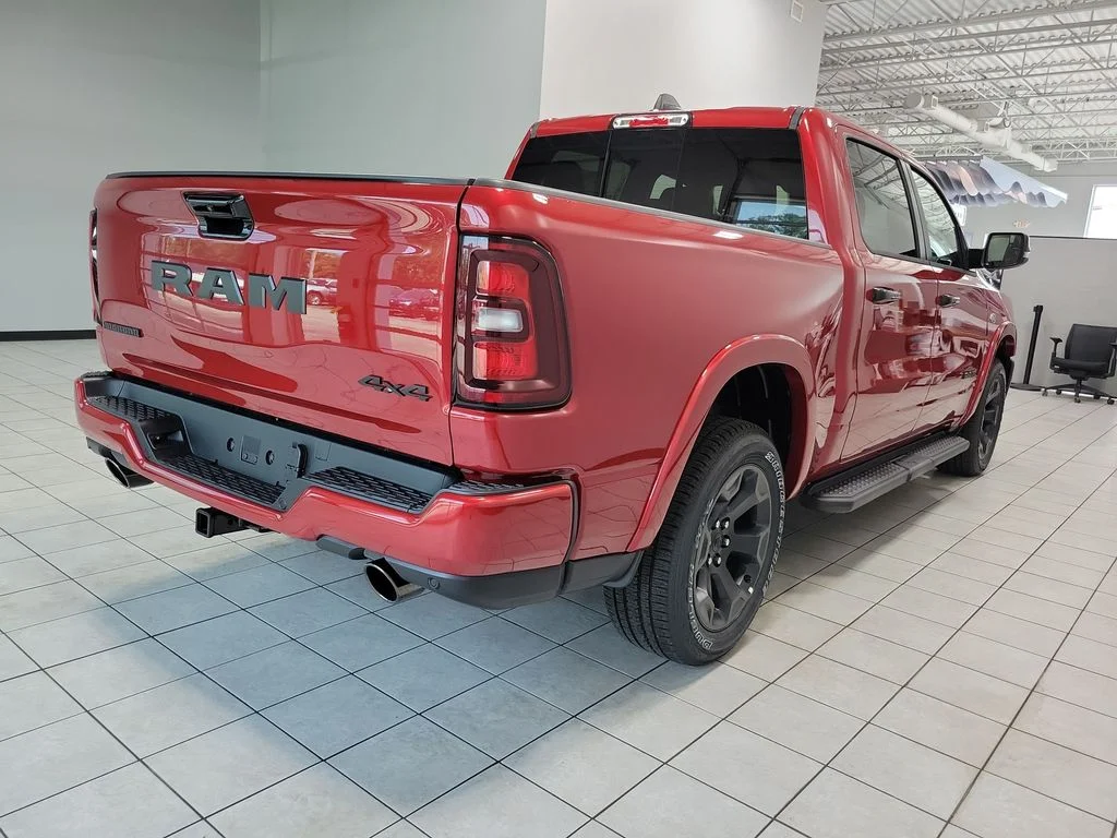 New 2026 Molten Red Pearl-Coat Exterior Paint RAM Big Horn/Lone Star image 7