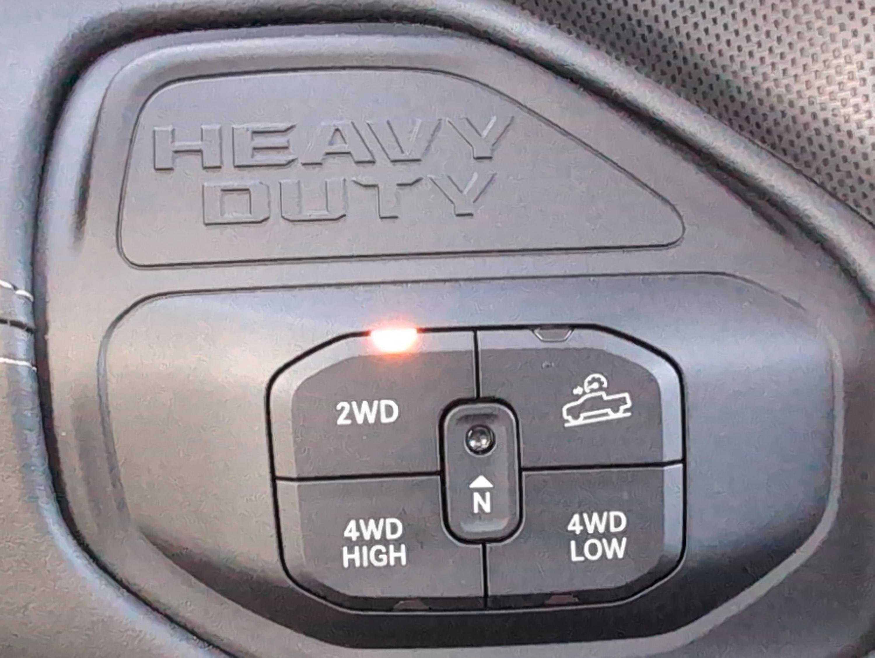 New 2026 Ceramic Gray Clearcoat Ram Limited image 25