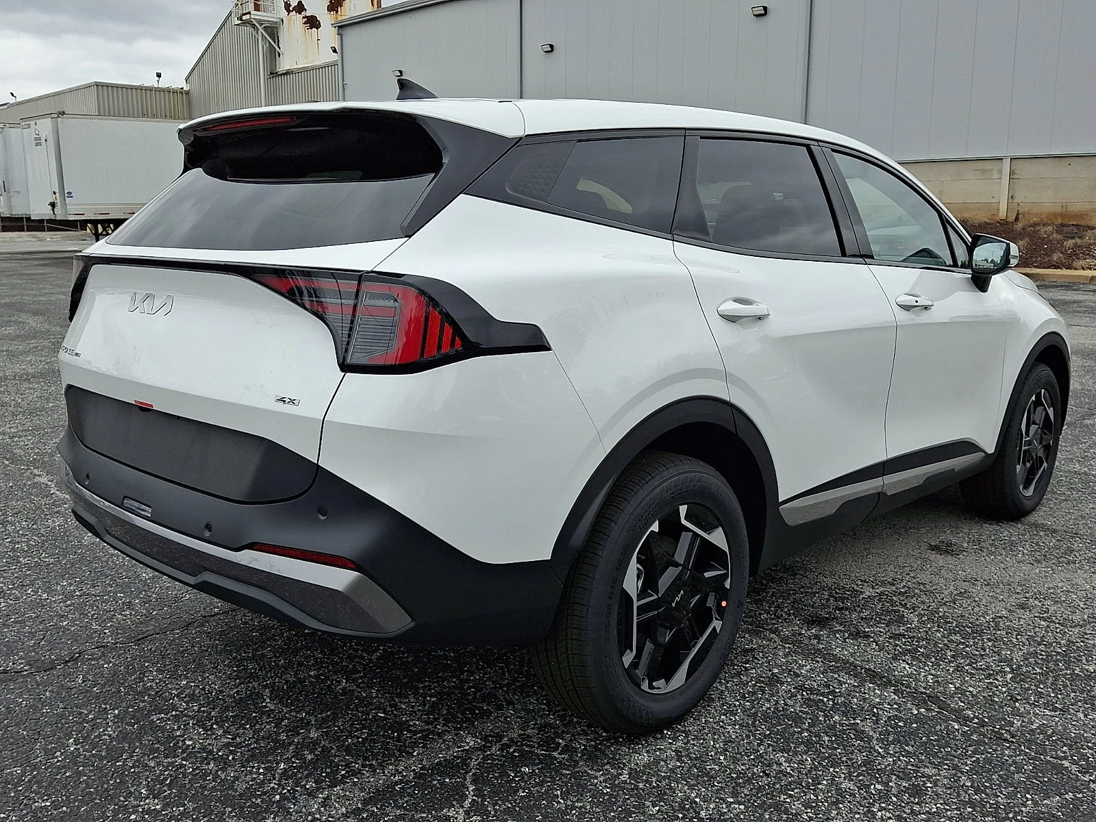 New 2027 White Kia S image 7