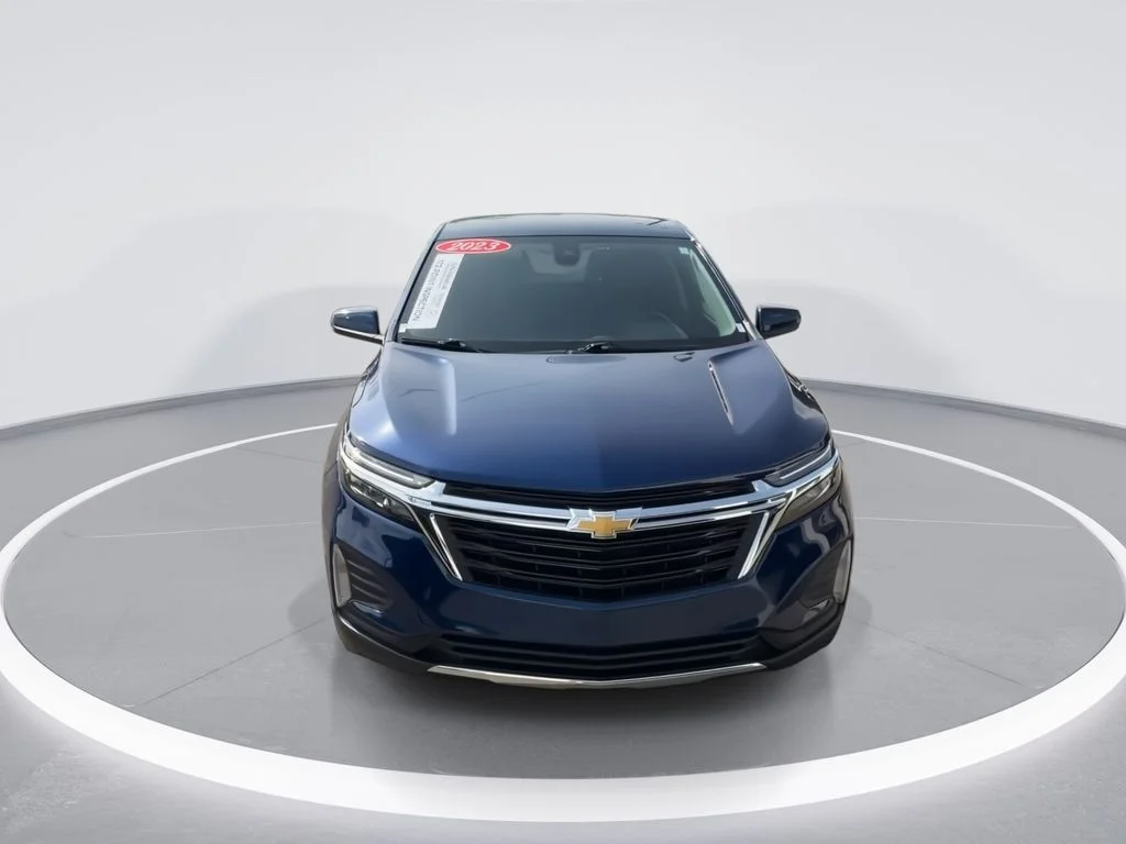 Used 2023 Blue Chevrolet LT image 3