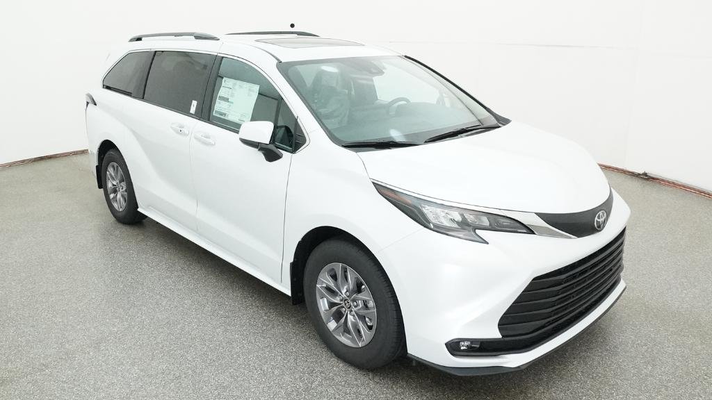 New 2026 Wind Chill Pearl Toyota XLE image 19