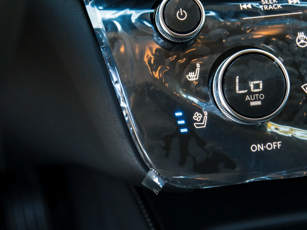 New 2027 GRAPHITE SHADOW INFINITI Luxe AWD image 19