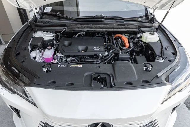 New 2026 Eminent White Pearl Lexus LUXURY image 10