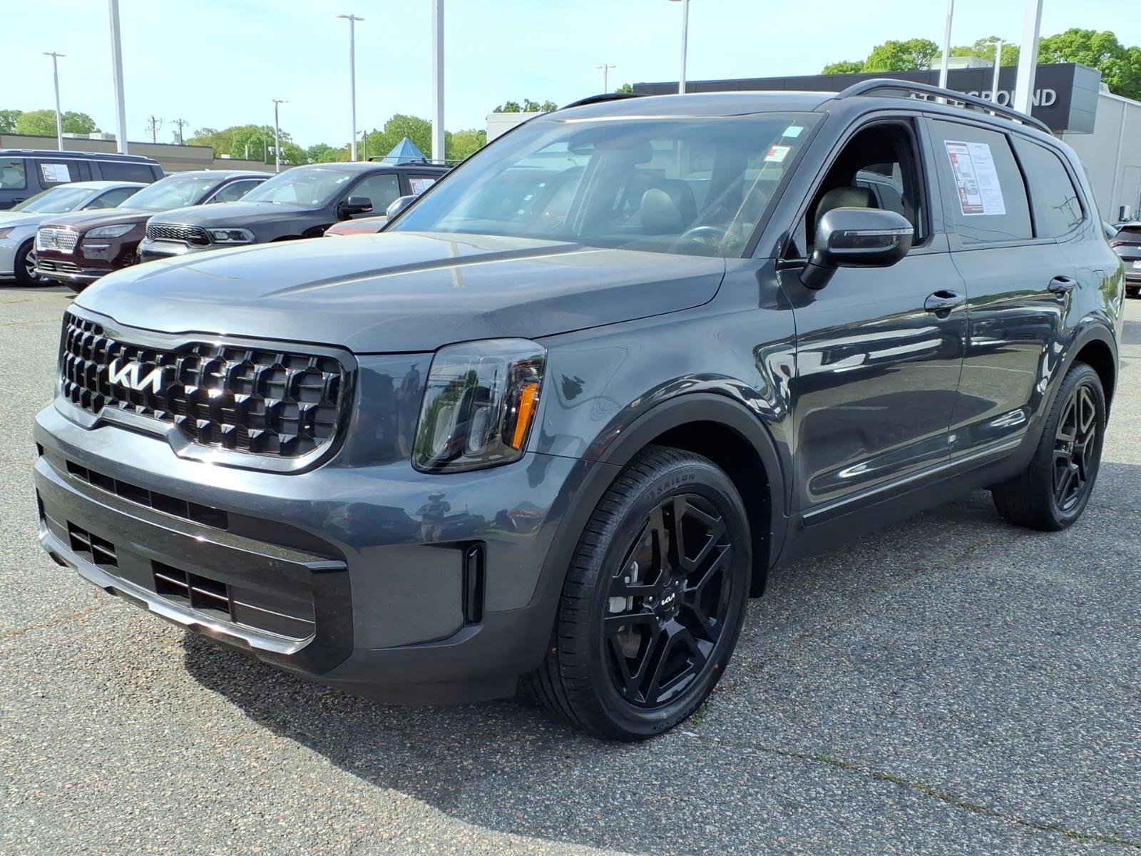 Used 2024 Gravity Gray Kia EX X-Line image 3