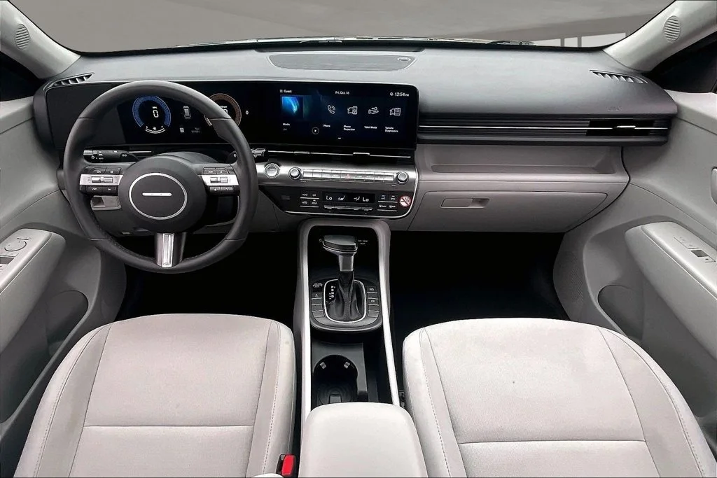 Used 2024 Blue Hyundai SEL image 7
