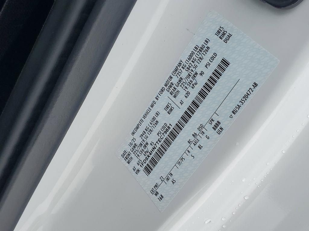 New 2026 Oxford White Ford F-450® XL image 33