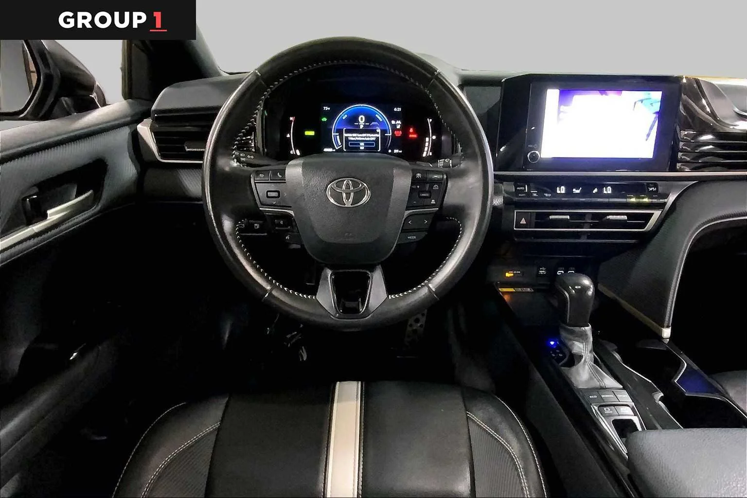Certified Used 2025 Heavy Metal Toyota SE image 6