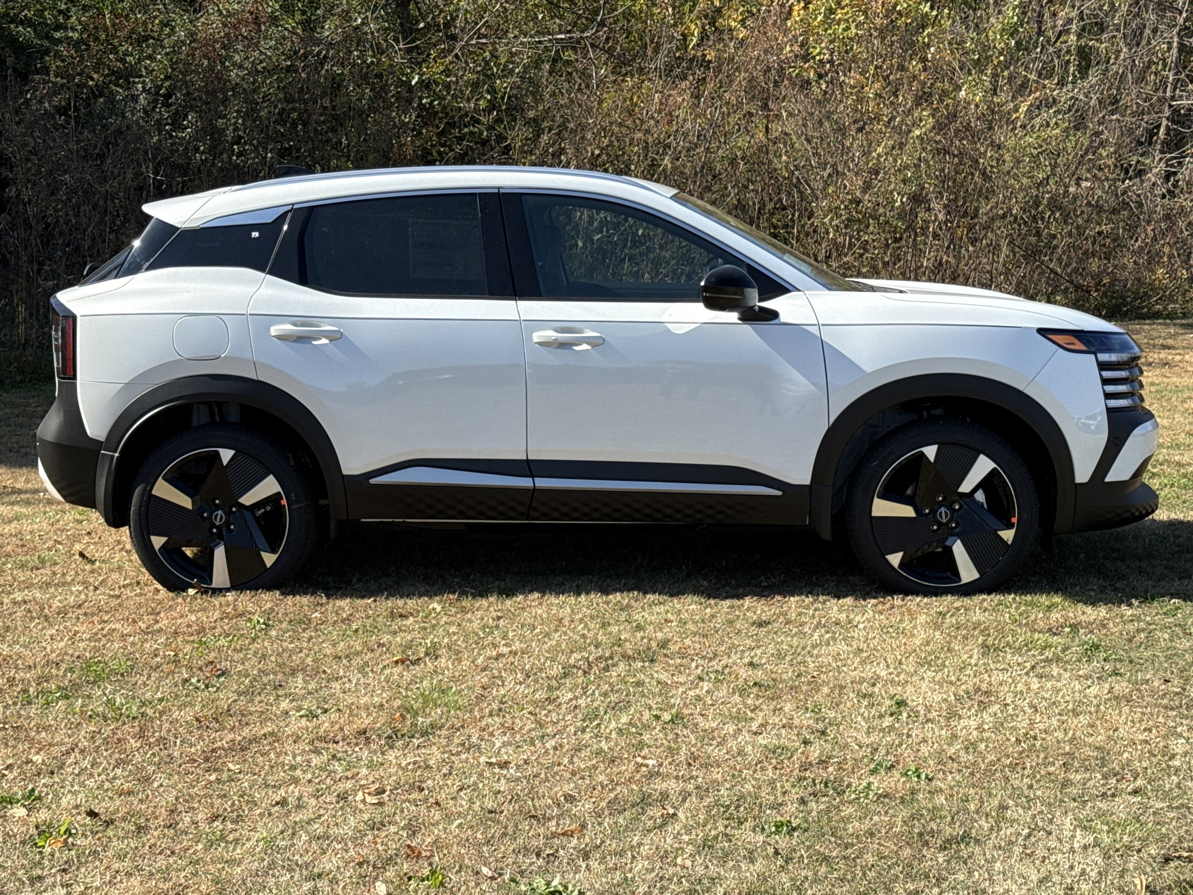 New 2026 Aspen White TriCoat Nissan SR image 2