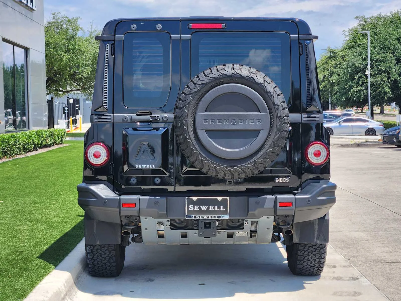 Used 2024 INKY BLACK INEOS Base 4x4 image 6
