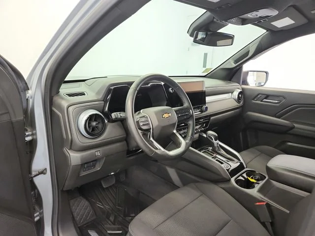 Used 2023 Gray Chevrolet LT image 19
