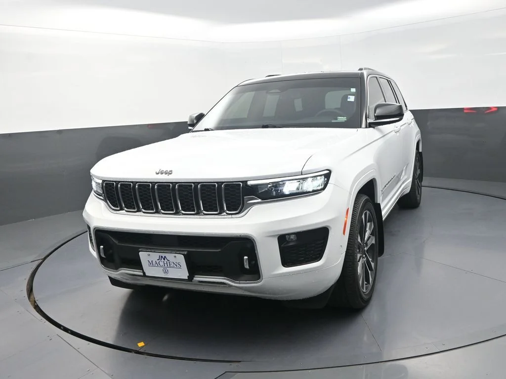Used 2024 White Jeep Overland image 4