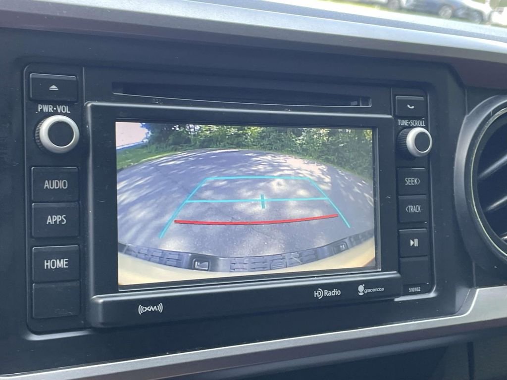 Used 2017  Toyota SR5 image 24