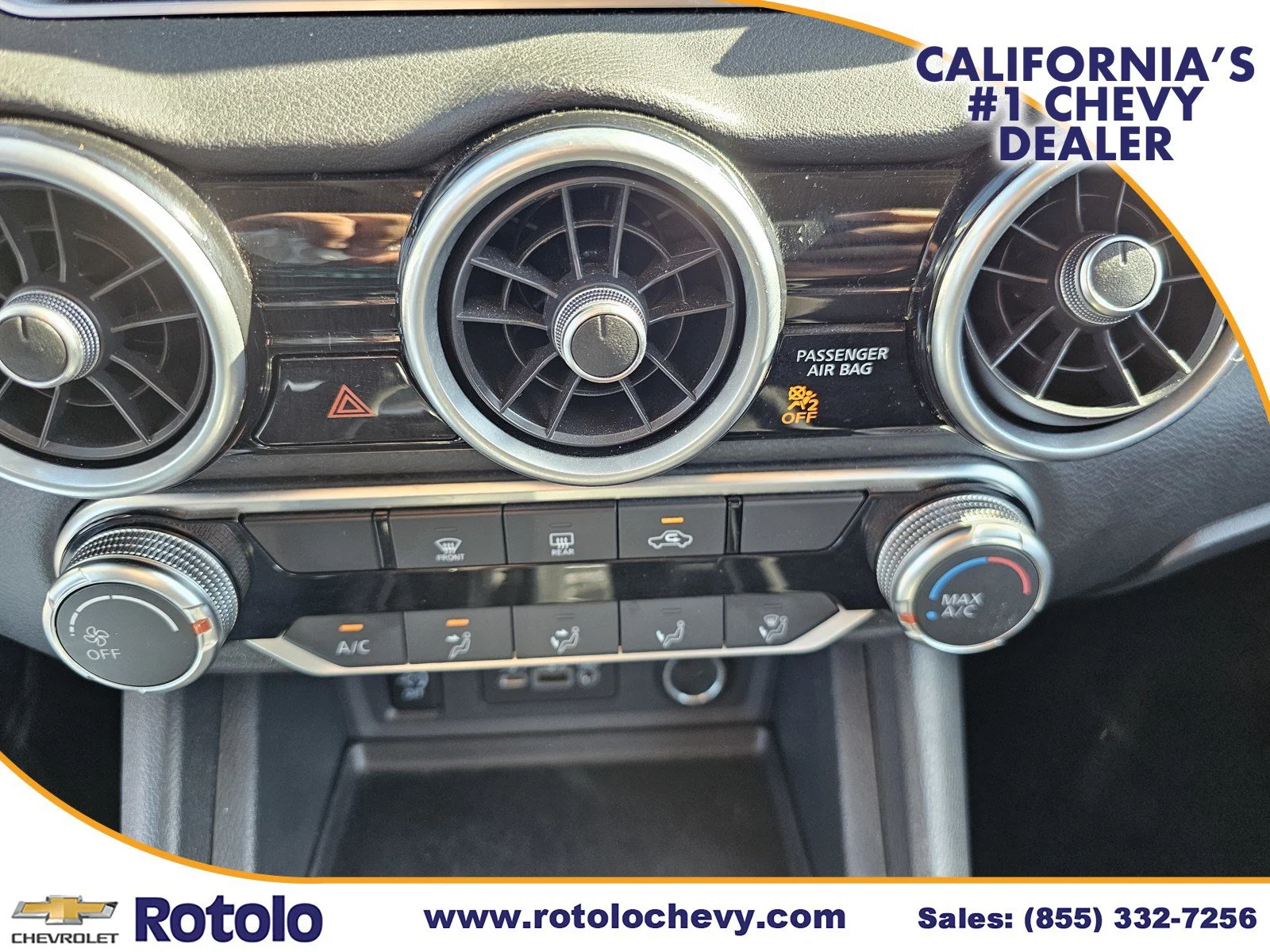 Used 2025 Rosewood Metallic Nissan SV image 25