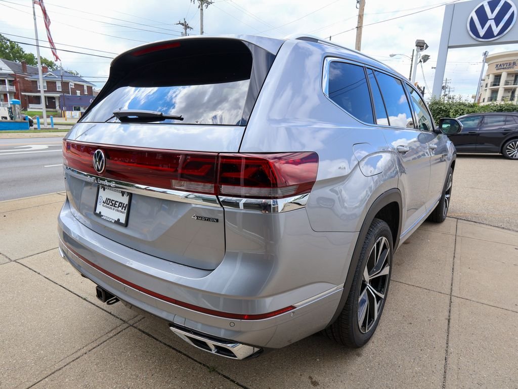 New 2026 Silver Volkswagen 2.0T SEL Premium R-Line image 5