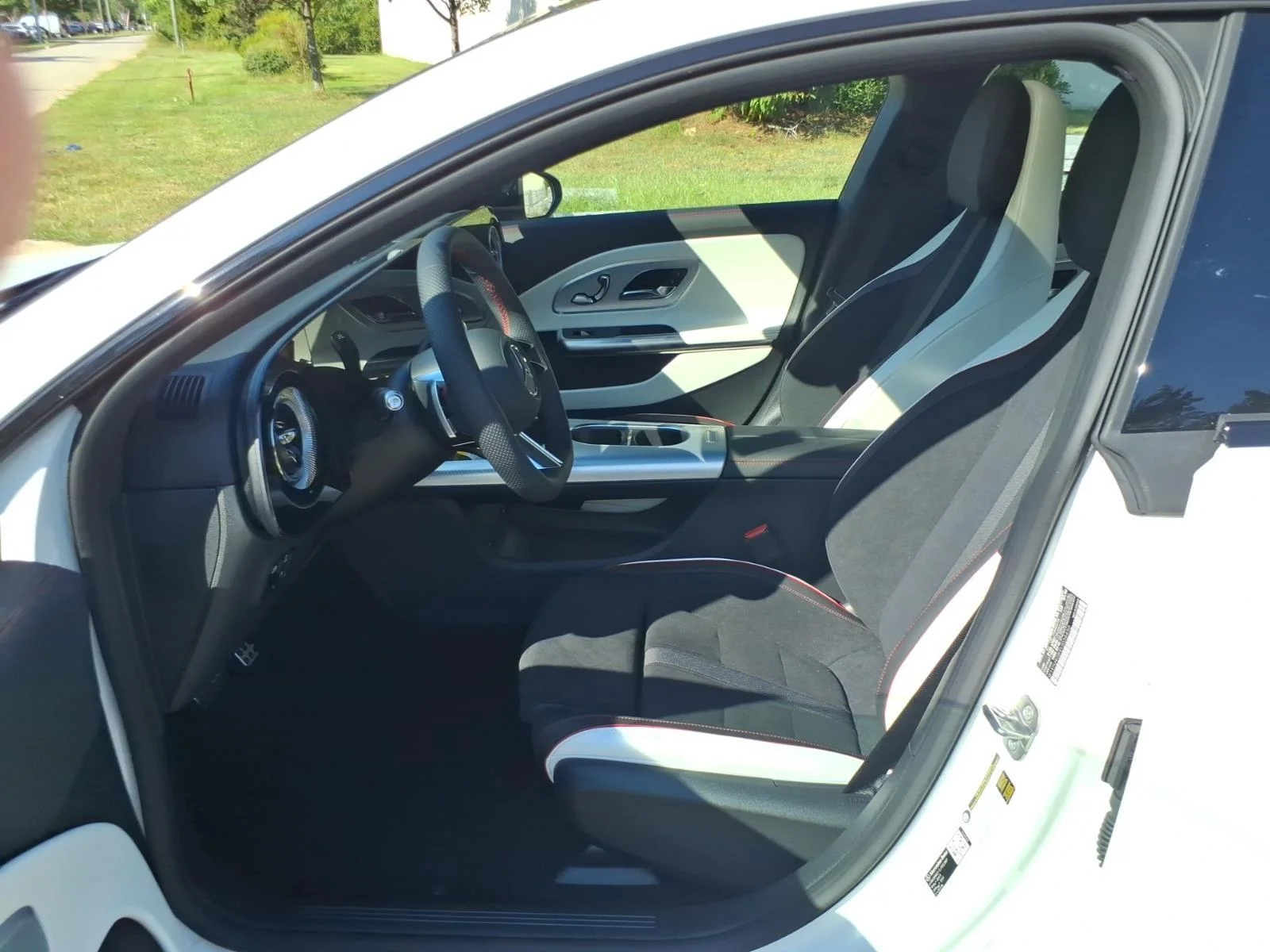 New 2027 Polar White Mercedes-Benz CLA 220 Hybrid image 12