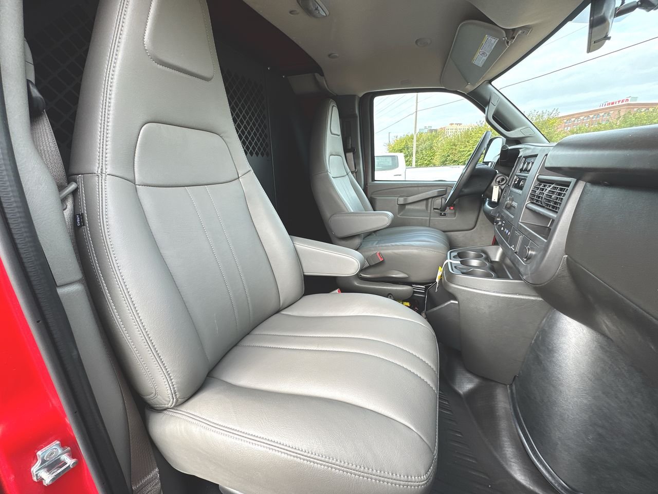2025 Chevrolet Express Cargo Work Van - Photo 49