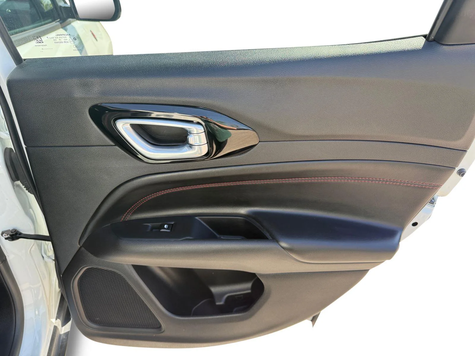 Used 2025 Bright White Clearcoat Jeep Trailhawk image 22