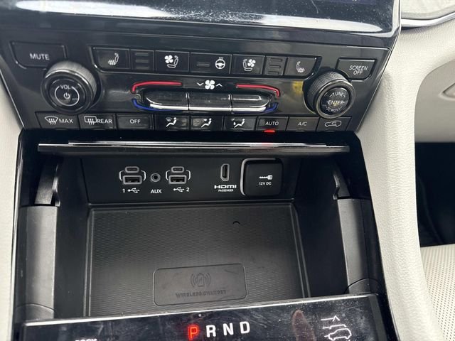 Used 2023 Diamond Black Jeep Overland image 29