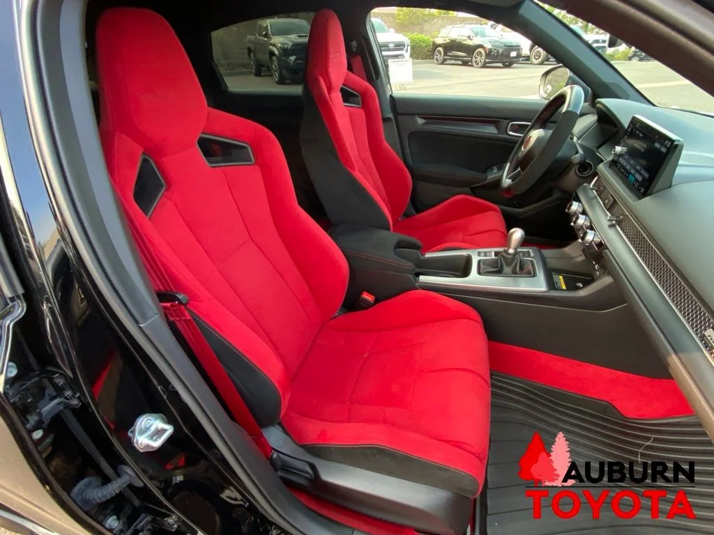 Used 2023  Honda  image 14