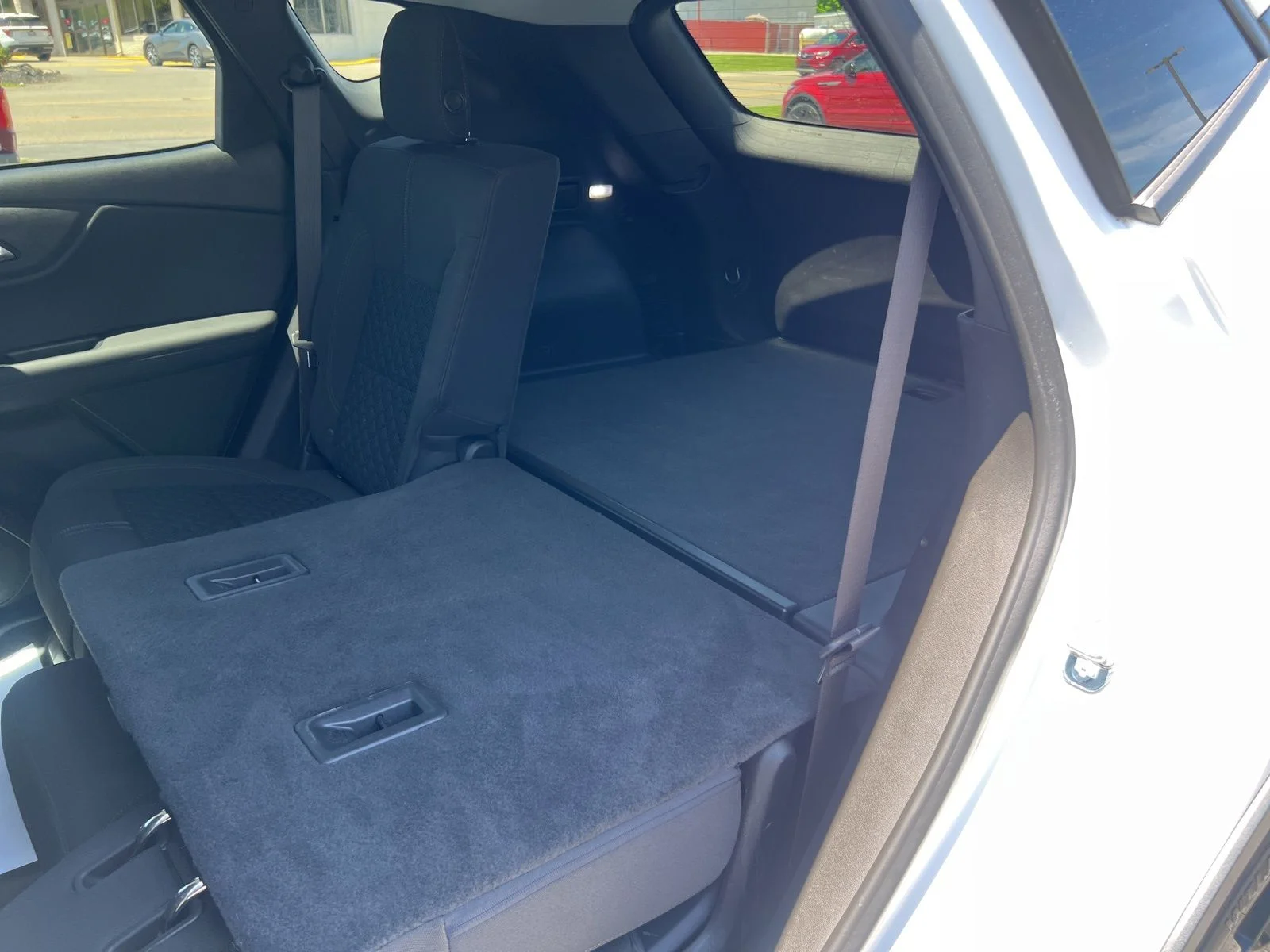 Used 2019 Summit White Chevrolet Base image 39