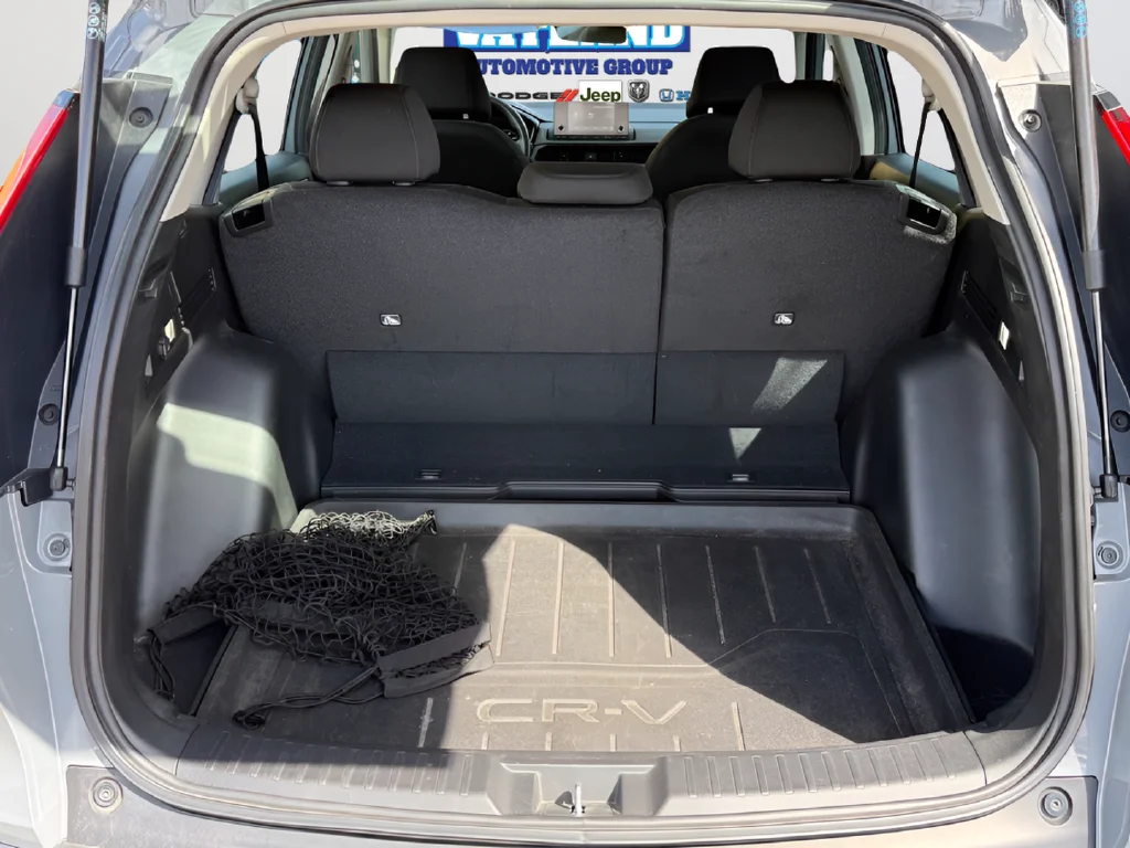 Used 2024 Lunar Silver Metallic Honda LX image 15