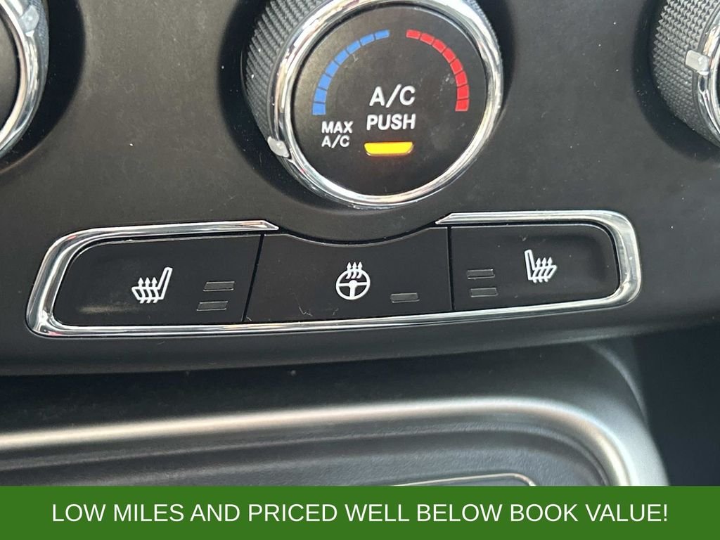 Used 2018 Gray Jeep Latitude image 25