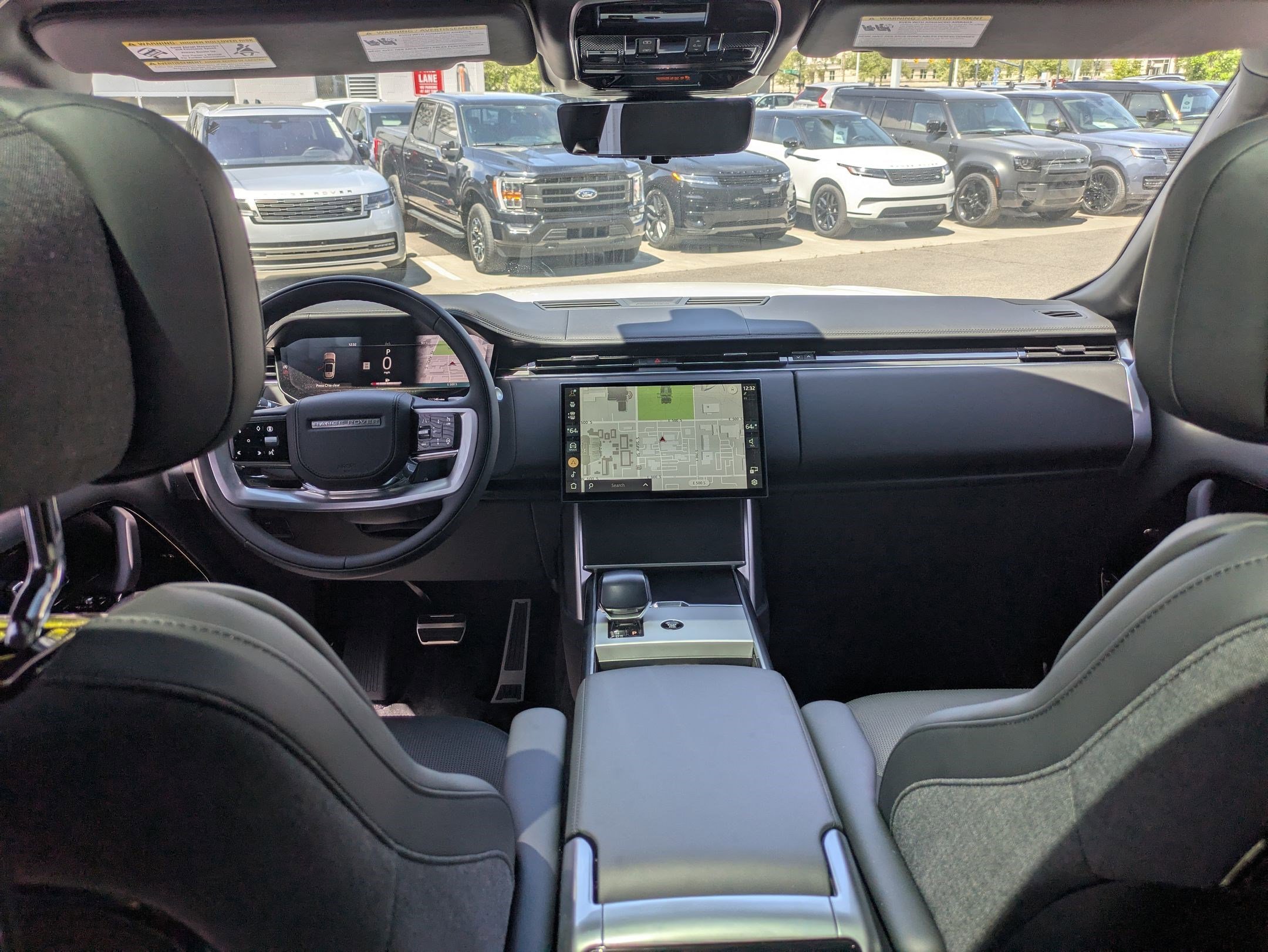 New 2025 Ostuni Pearl White Land Rover SV image 24