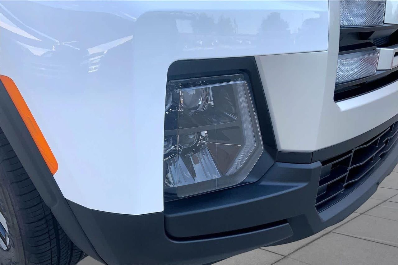 New 2027 Atlas White Hyundai SE FWD image 12