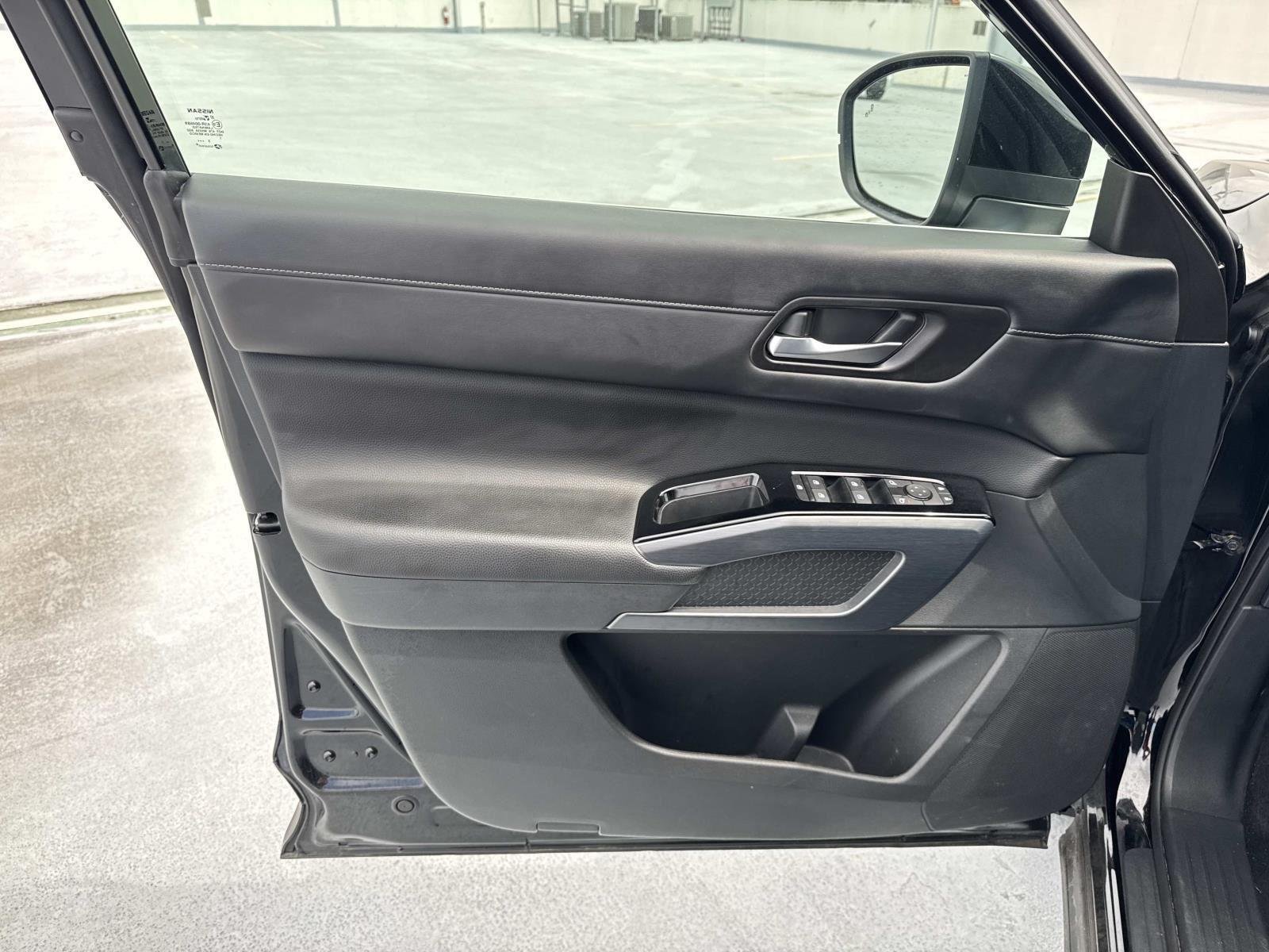Used 2024 Super Black Nissan SL image 19