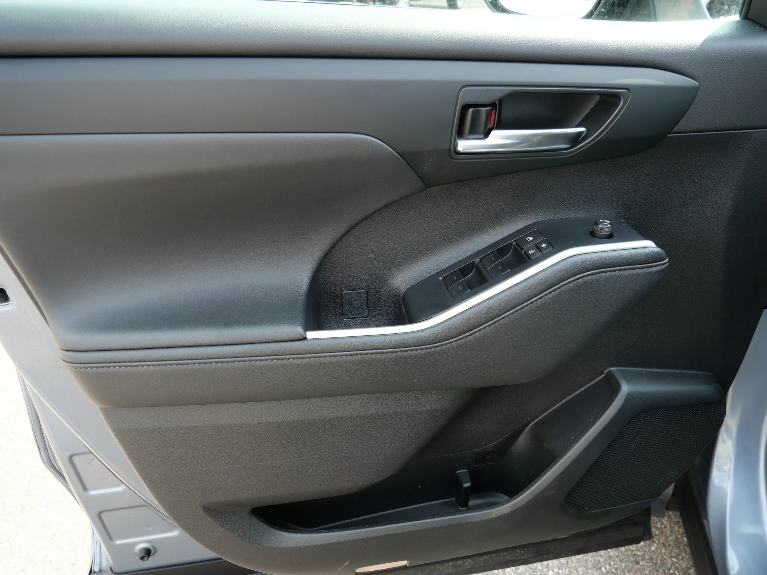 2024 Toyota Highlander XLE - Photo 23